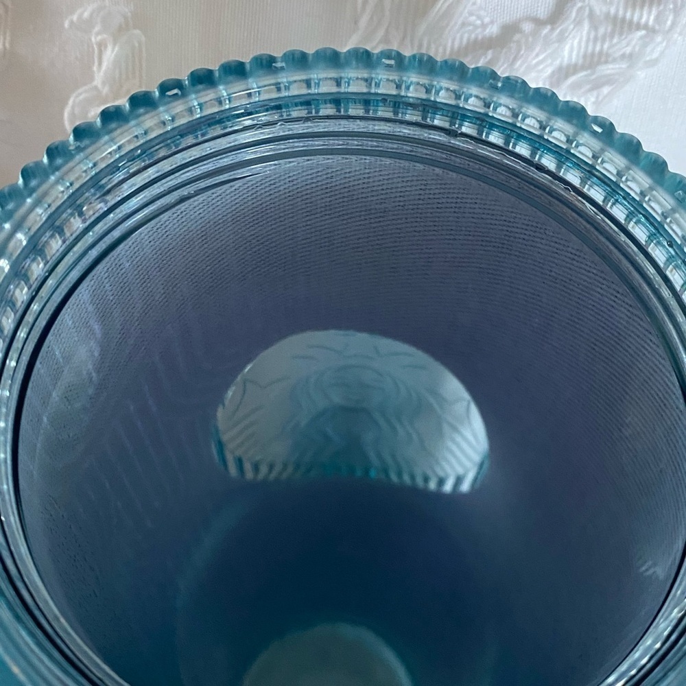Starbucks Spring 2022 Teal Mermaid Scale Iridescent Venti Tumbler 24 Ounce - Picture 9 of 11